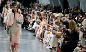Fashion week  Las mejores imágenes de la semana de la moda en Milán 25/02/2022 - 11:05  Clarín  Fotogalerías