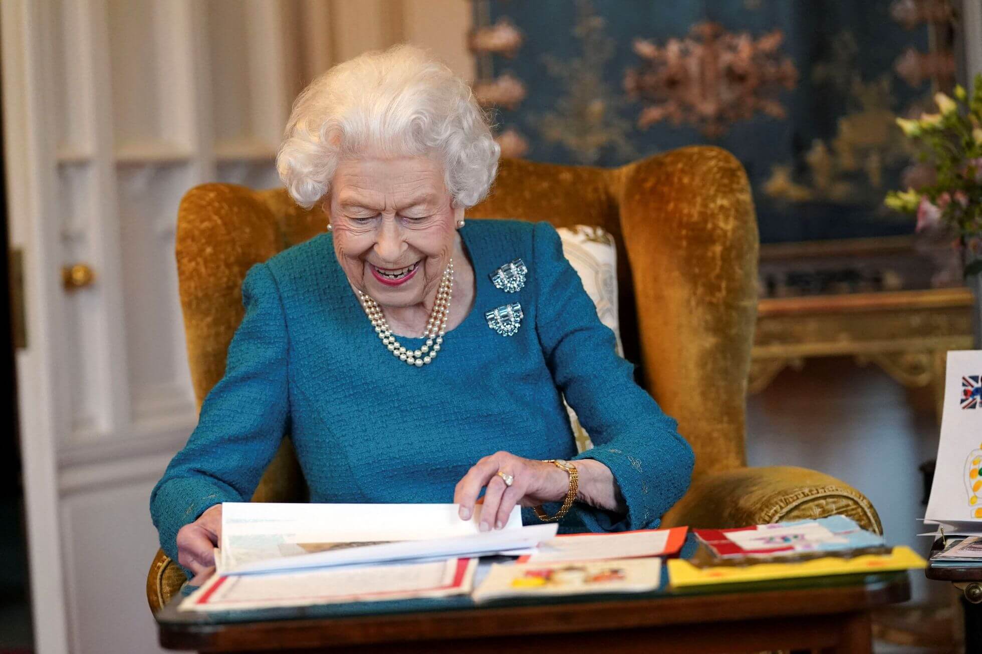 Isabel II, la Inquebrantable, celebra 70 años de reinado en el auge de su popularidad
