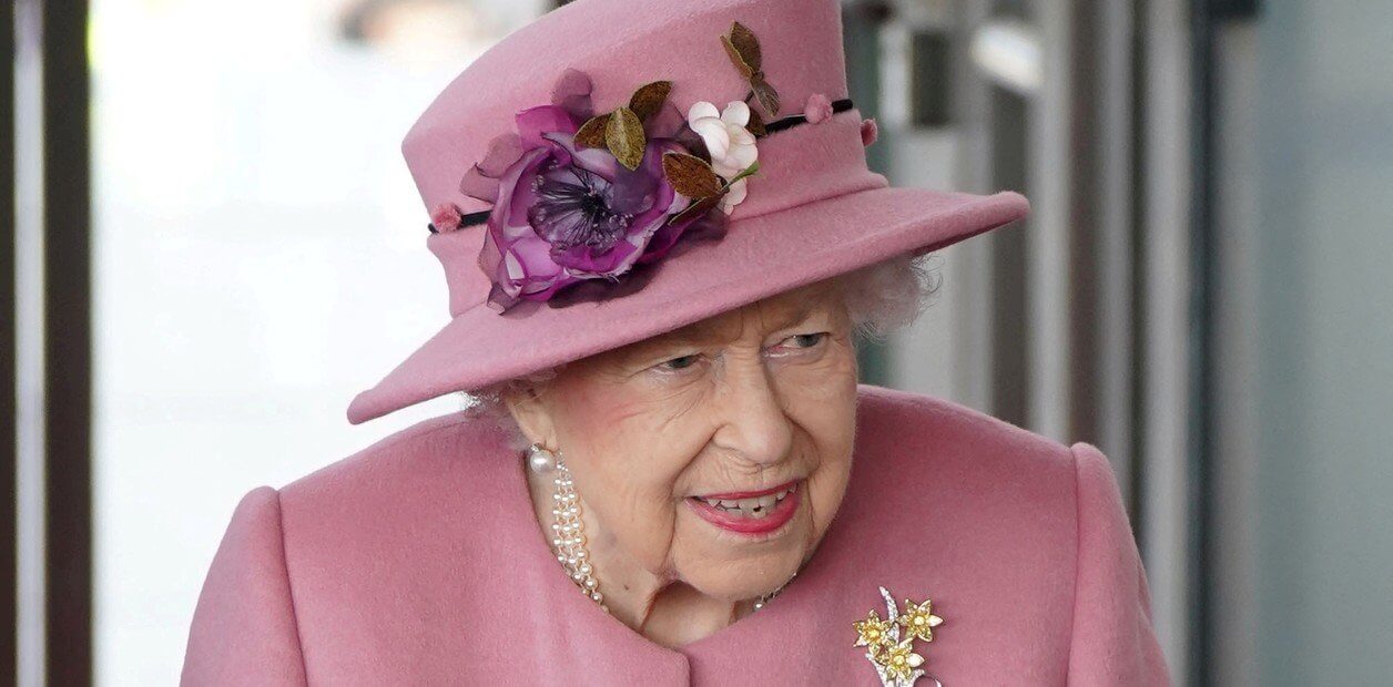 La reina Isabel II dio positivo de coronavirus: cómo está y cuáles son sus síntomas
