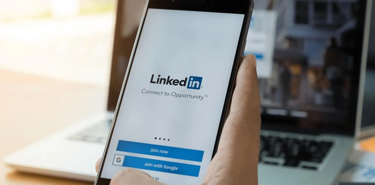 Redes laborales:  Consejos para tener un perfil de LinkedIn atractivo en la era del teletrabajo