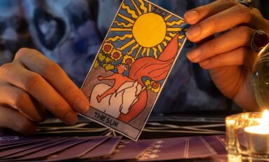 LENGUAJES ANCESTRALES. Ni videncia ni adivinación: entonces, ¿por qué estudiar astrología y tarot?