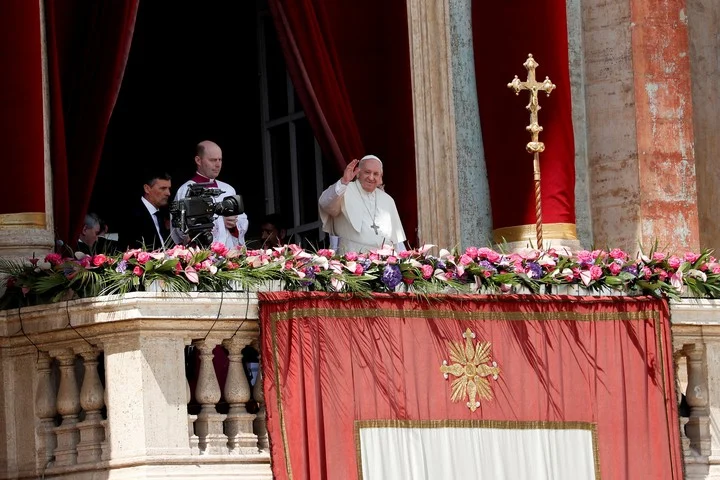 Plaza San Pedro:  “Tengan cuidado con sus lenguas”, la llamativa advertencia del papa Francisco para las suegras