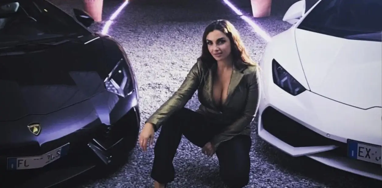 Nieta del creador de la marca:  Elettra Lamborghini, la salvaje heredera que posó desnuda en revistas y no quiere hablar de autos
