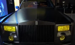 El exótico Rolls-Royce de los US$ 5 millones: seis ruedas, frenos de oro y pieles de serpiente