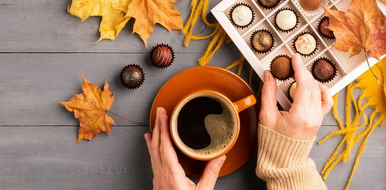 Estudios internacionales.  Café y chocolate, placeres de invierno: ¿aliados o enemigos de la salud?