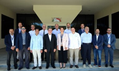 Comité ejecutivo de ASONAHORES visita complejo aeronáutico del IDAC en Punta Caucedo