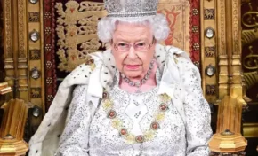 En el día que la Reina Isabel II cumpliría 97 años, se conoció una foto inédita con sus bisnietos