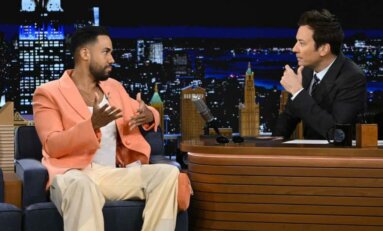 Romeo Santos se presenta en show de Jimmy Fallon, canta bachata y habla de sus hijos