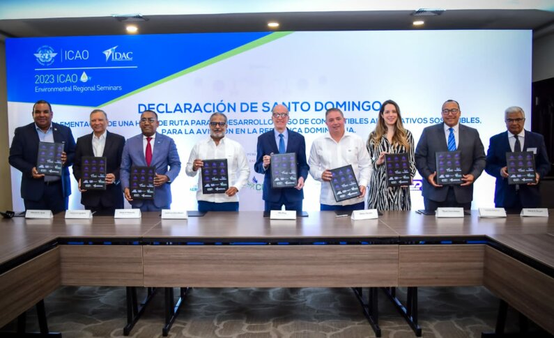 Instituciones suscriben Declaración de Santo Domingo, un compromiso para promover uso de energía limpia en la aviación