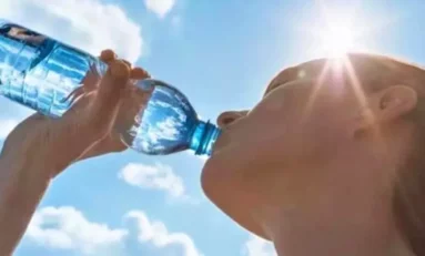 No es el agua: este es el mejor líquido para hidratarse, según un estudio