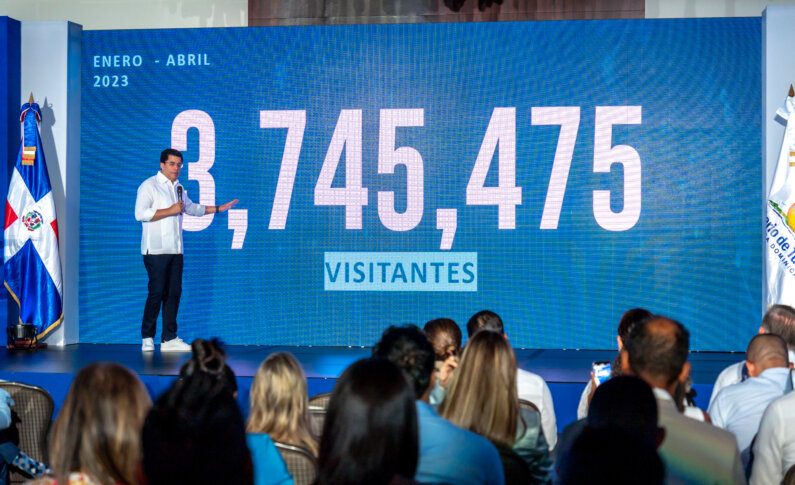 David Collado informa que han llegado 3.8 millones de visitantes en solo 4 meses