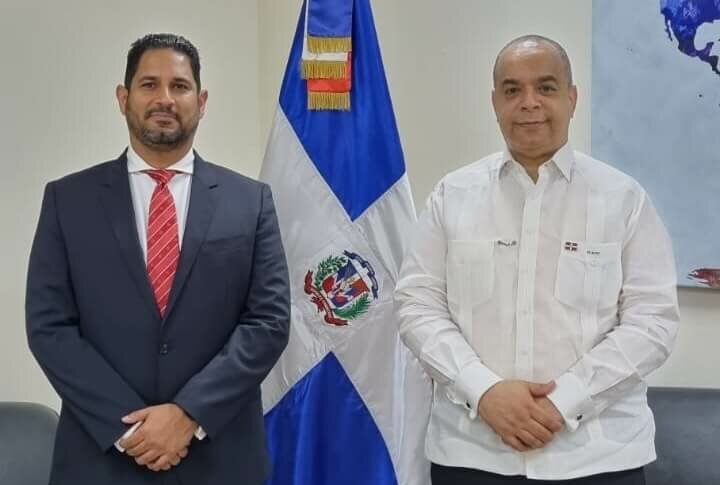 Juramentan como nuevo Cónsul General de la República Dominicana en Barcelona, España a Antonio José Gómez Peña