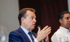 Ito Bisonó resalta lucha contra comercio ilícito y apuesta a la economía naranja en La Mesaza de GALA Media Group