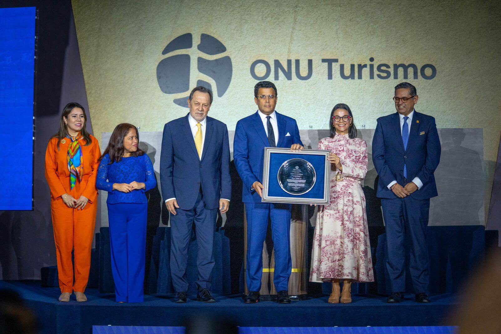 ONU Turismo Reconocen a David Collado como el mejor Ministro de Las Américas